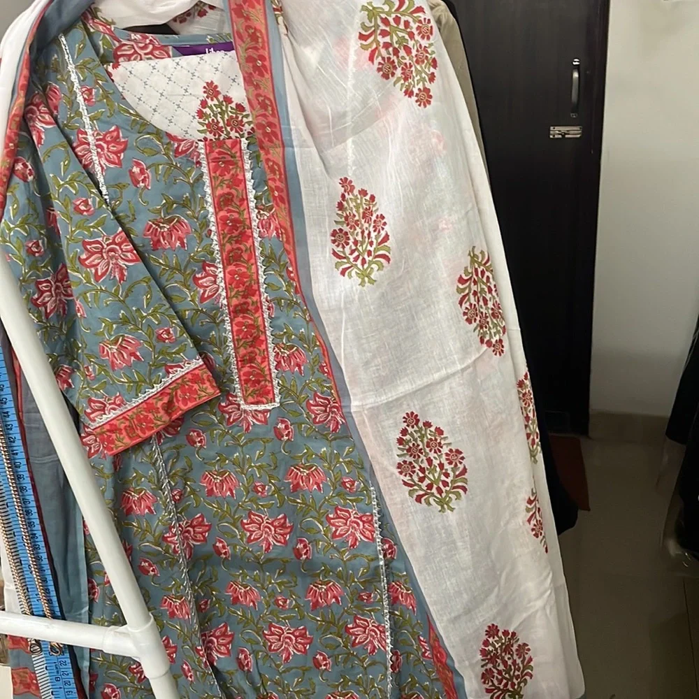 Libas Printed Cotton Straight Kurta with Palazzos & Dupatta | NWOT - Picture 10 of 17